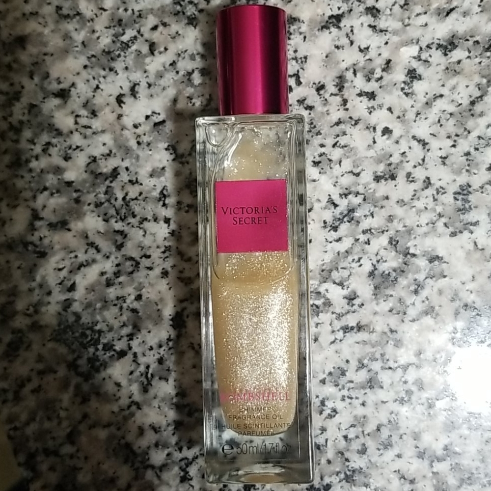 Victoria's Secret Bombshell Shimmer Oil